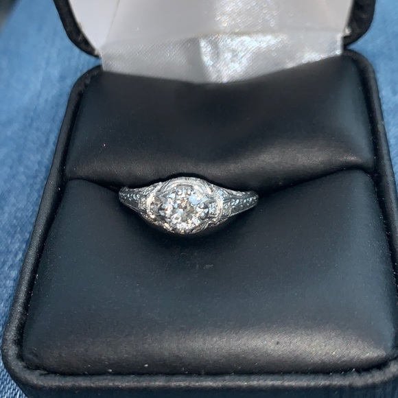 Vintage Diamond Platinum Engagement Ring - Picture 2 of 7